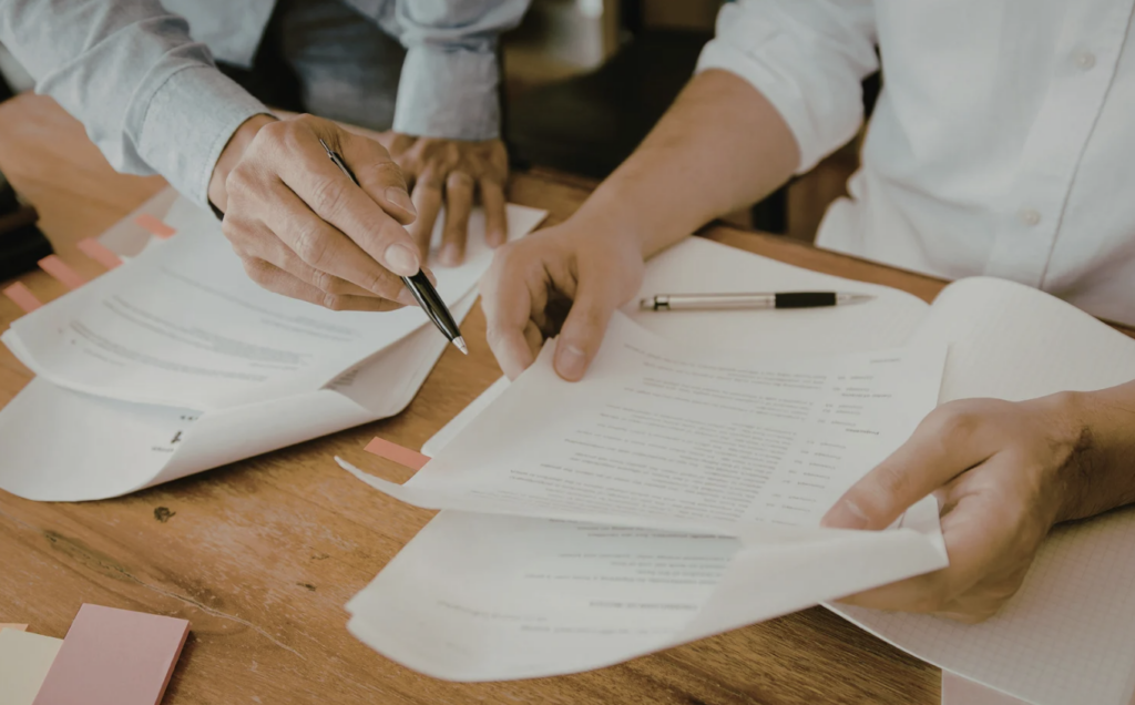 Enjeux de renouvellement des contrats publics et DSP
